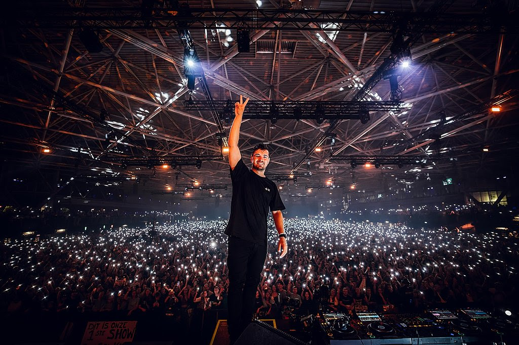 Martin Garrix lança no YouTube o tão aguardado show ao vivo 'IDEM', apresentado no ADE
